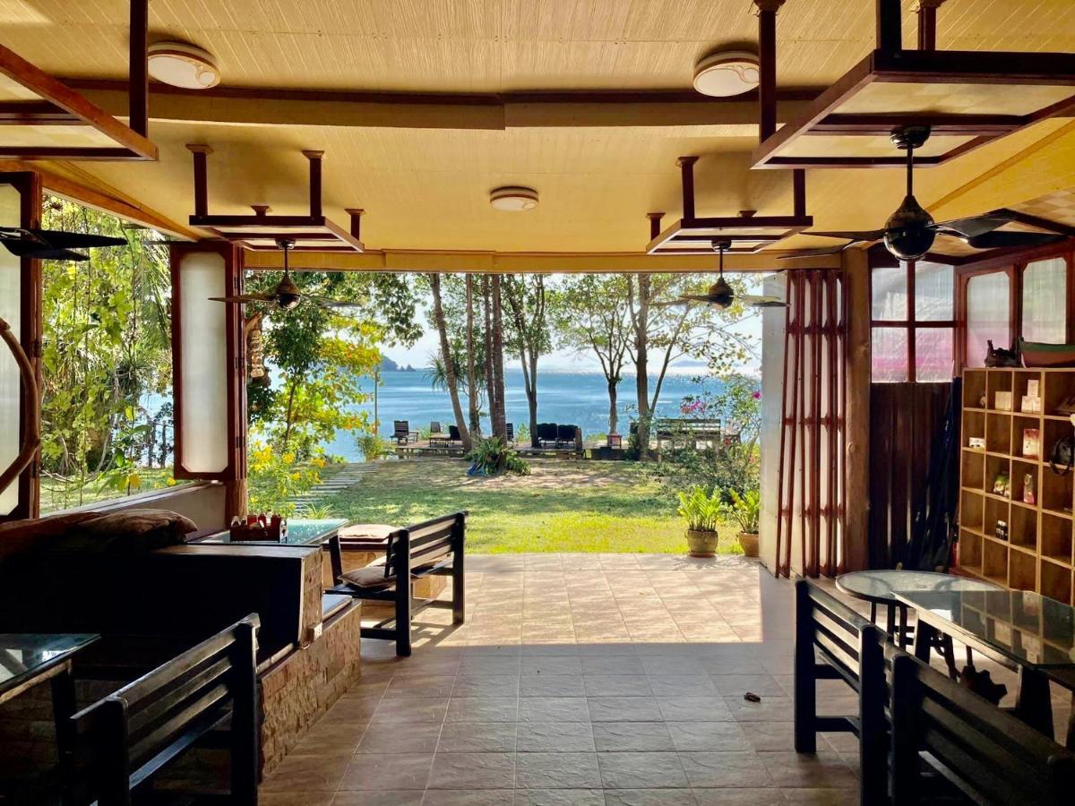Starlight Beach Resort Koh Phayam Bagian luar foto