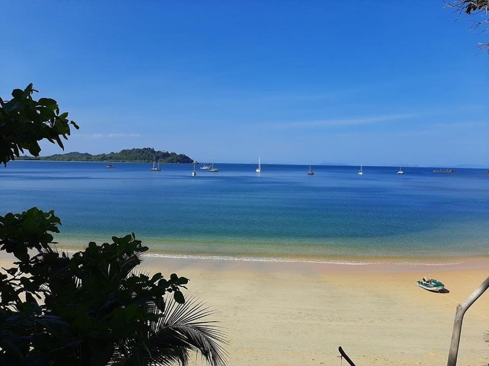Starlight Beach Resort Koh Phayam Bagian luar foto